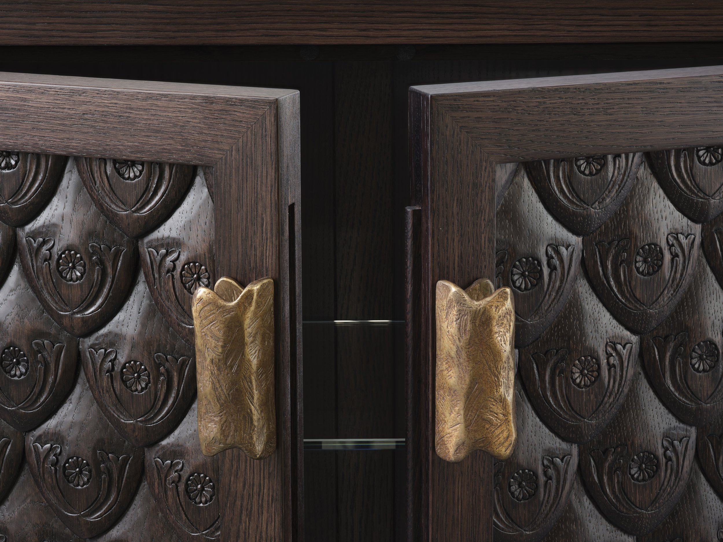 6.FJS Cabinet 'Bernina'.jpg