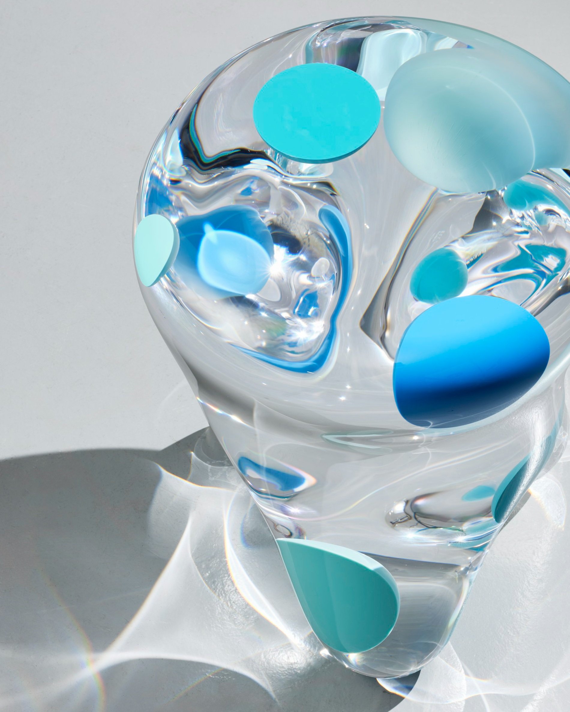 MB22-22-P1+Gueridon+%27Discs%27+%28Blue%29+-+DETAIL+HIGH-HIGH+RES+AdobeRGB.jpg