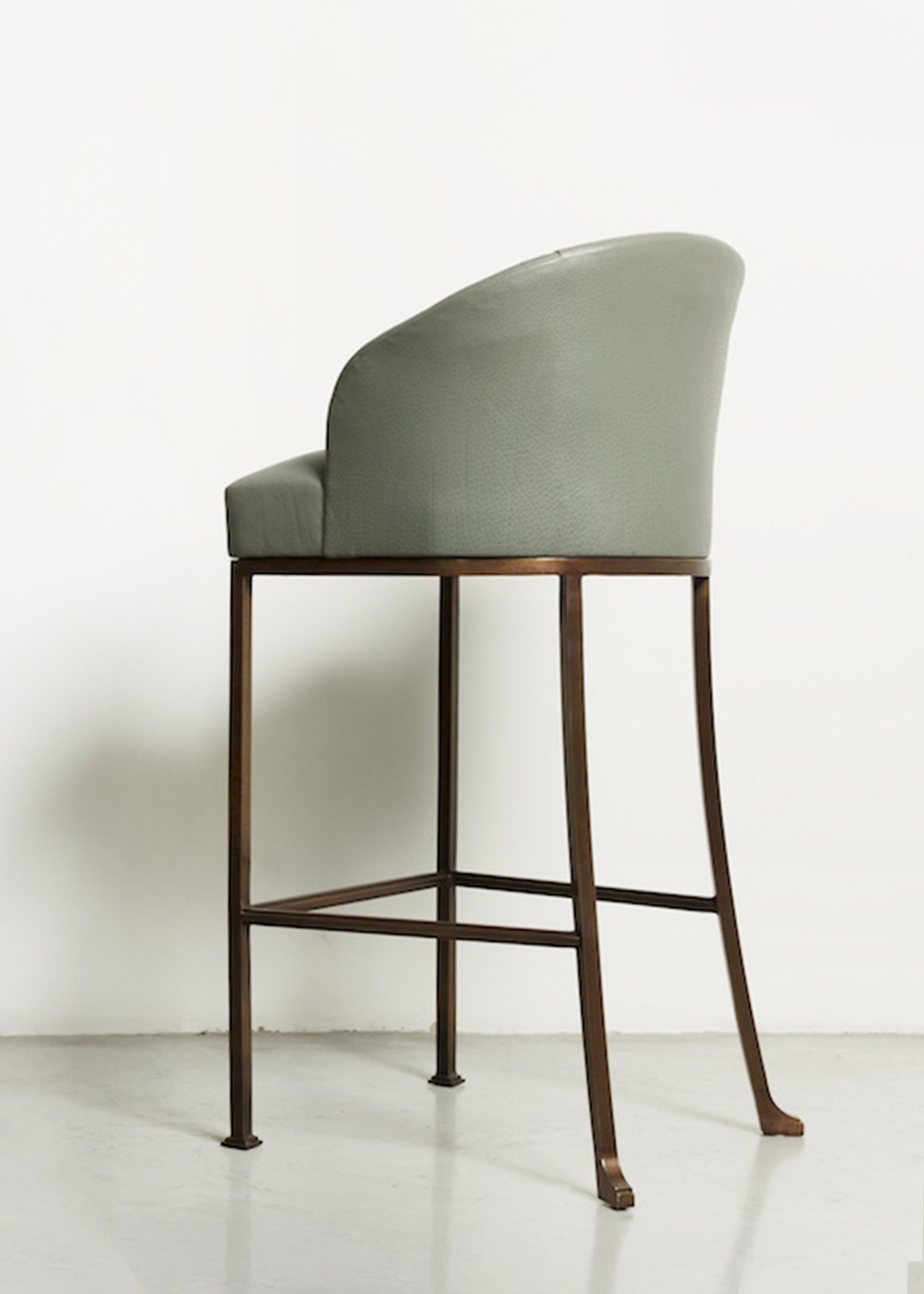 2. FJS Barstool 'Stephen'.jpg