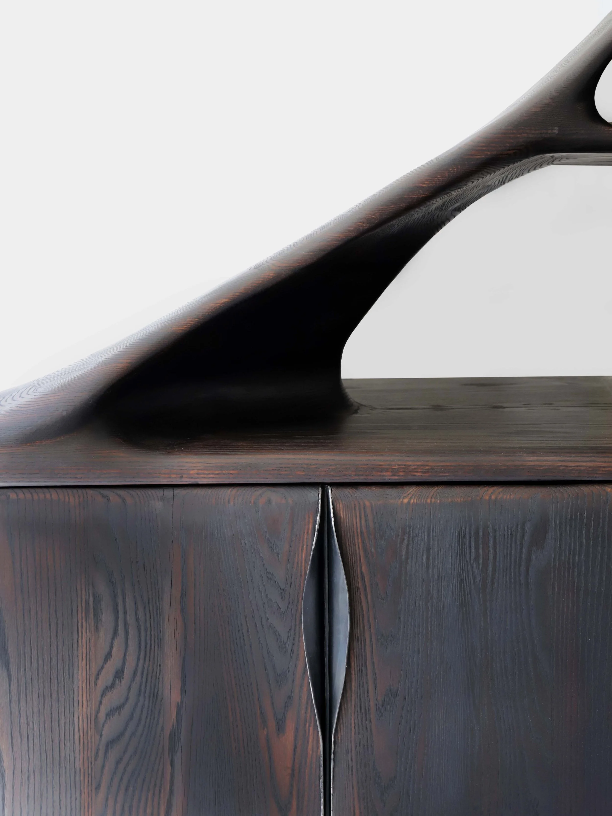 4.VL25-06+Cabinet+%28In+Three+Parts%29.jpg