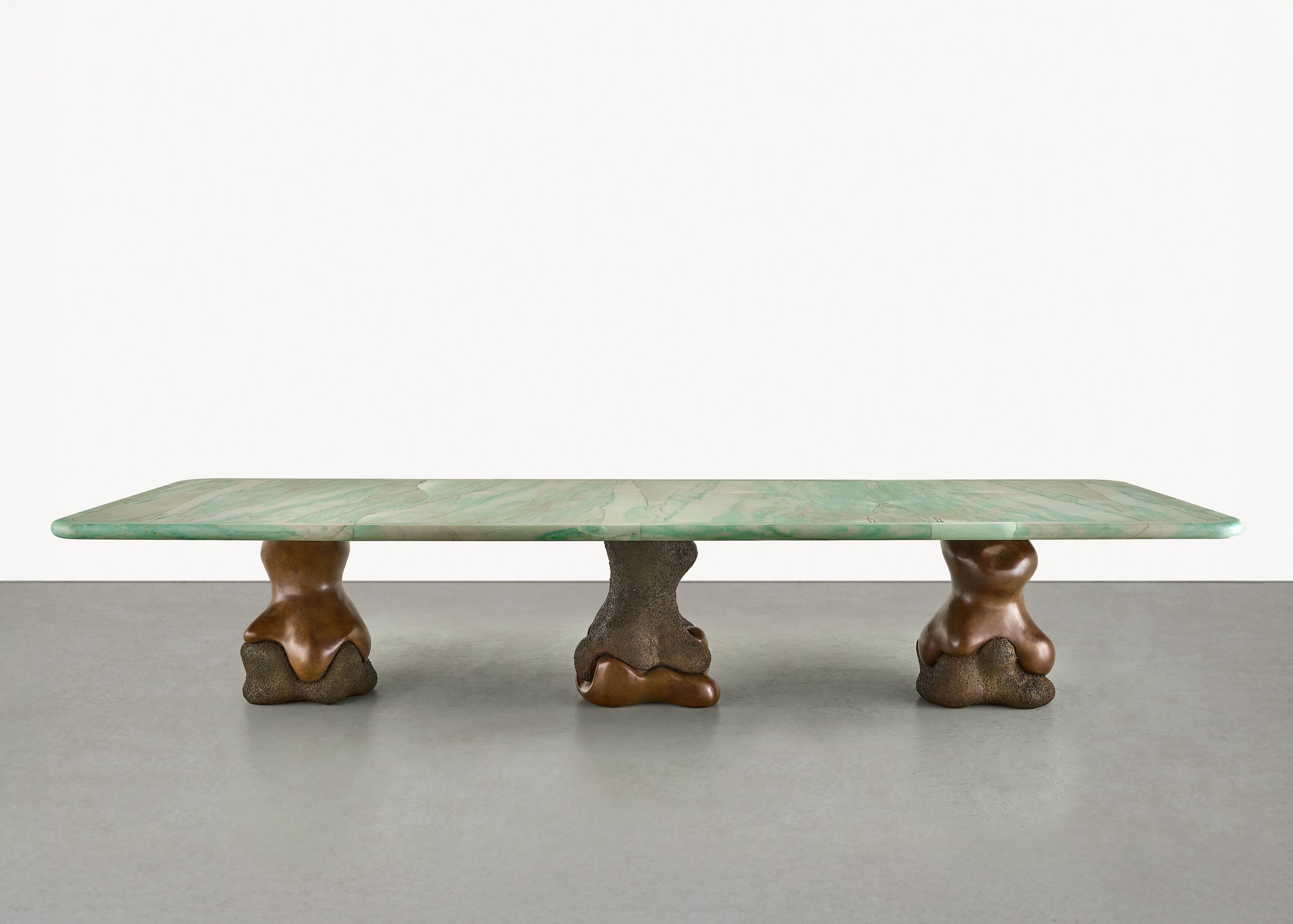 1.MB Dining Table 'Lola'.jpg