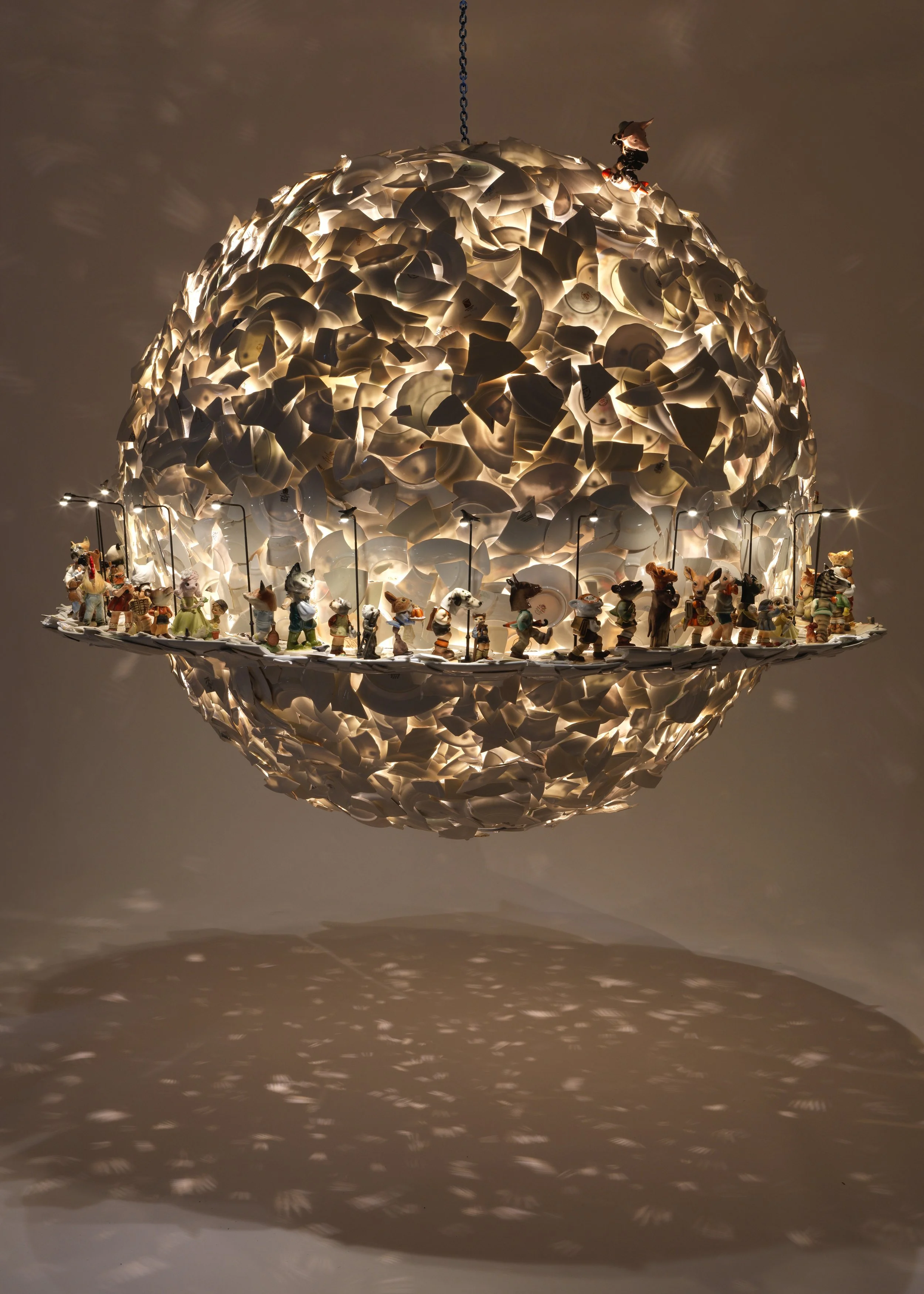 1. BB Light Sculpture 'Global Britain'.jpg