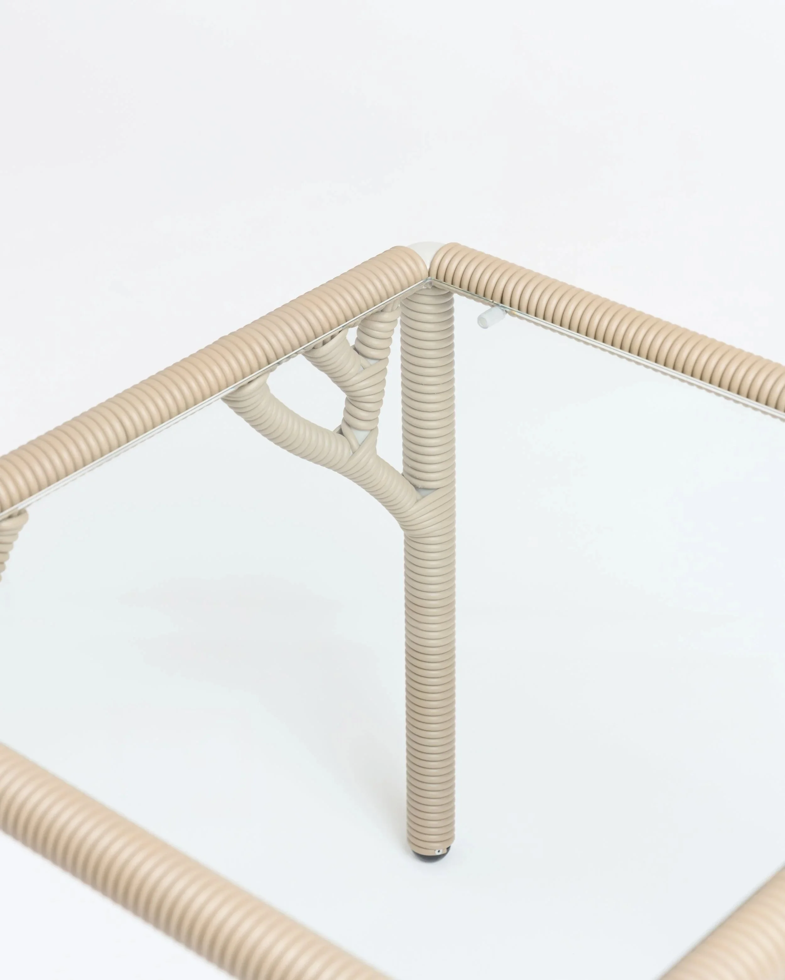 5.FJS+Side+Table+%27Patrizia%27+Out.jpg