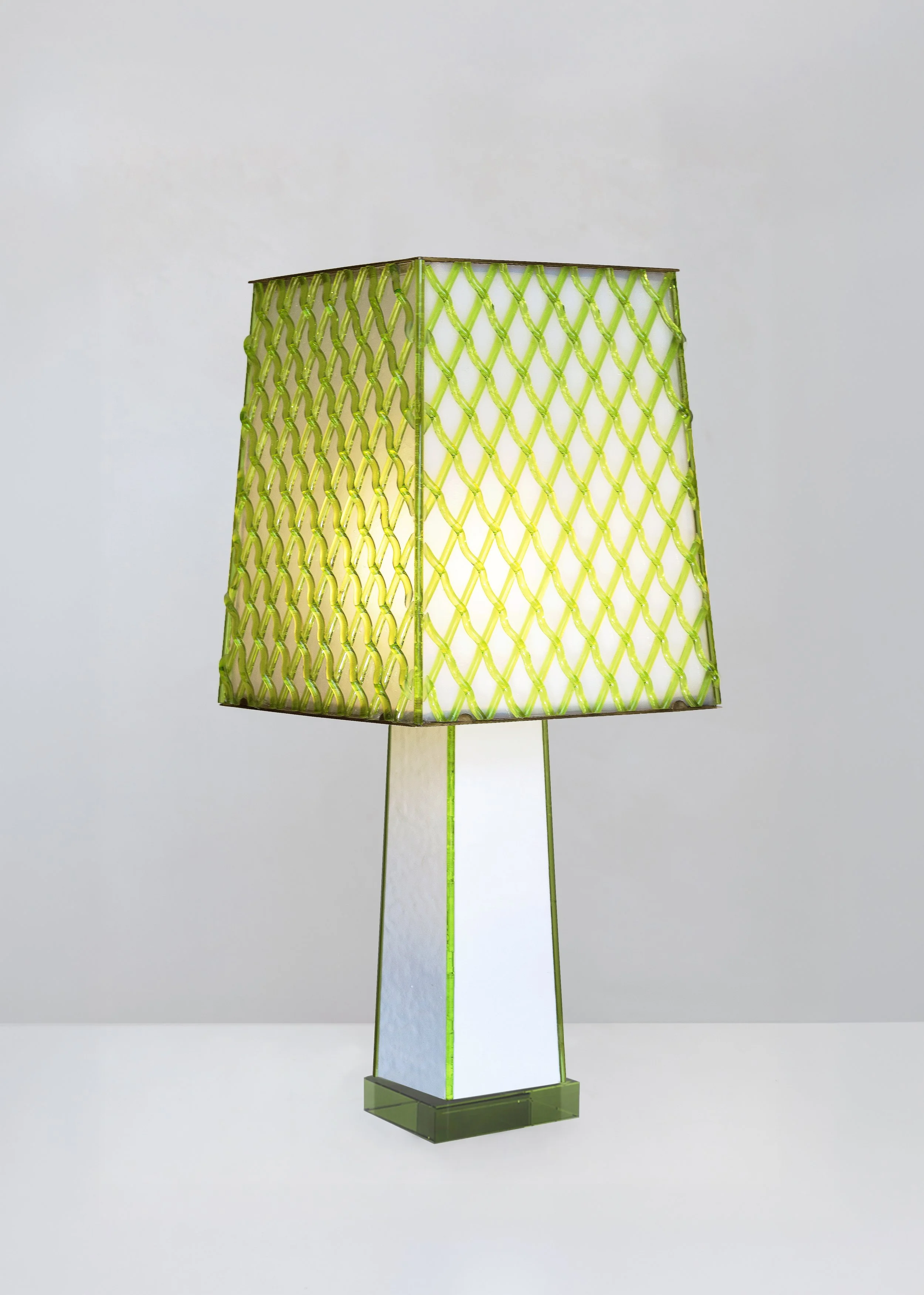 1. MB Table Lamp 'Grate'.jpg