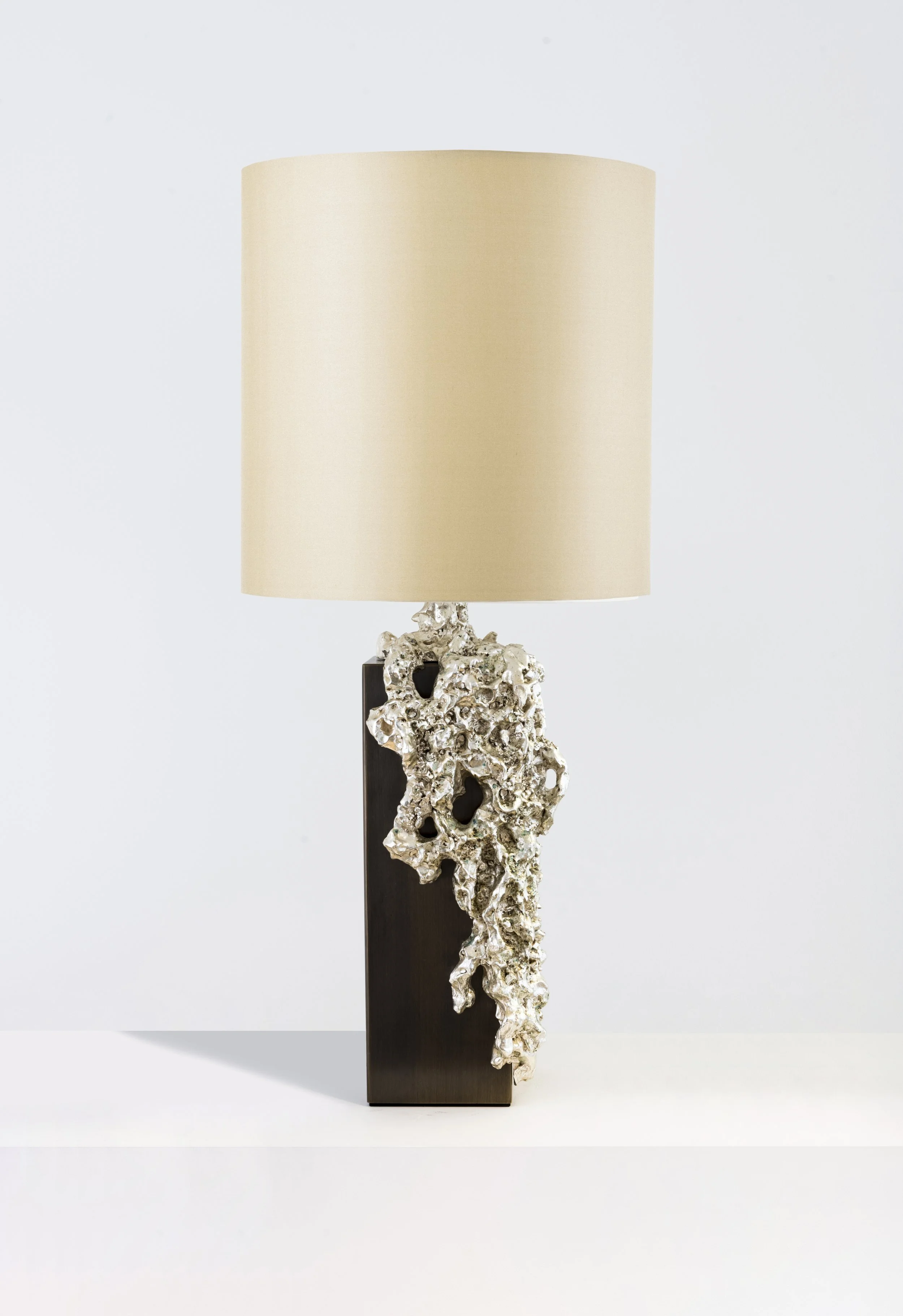 3. MB Table Lamp 'Garda' Bronze.jpg