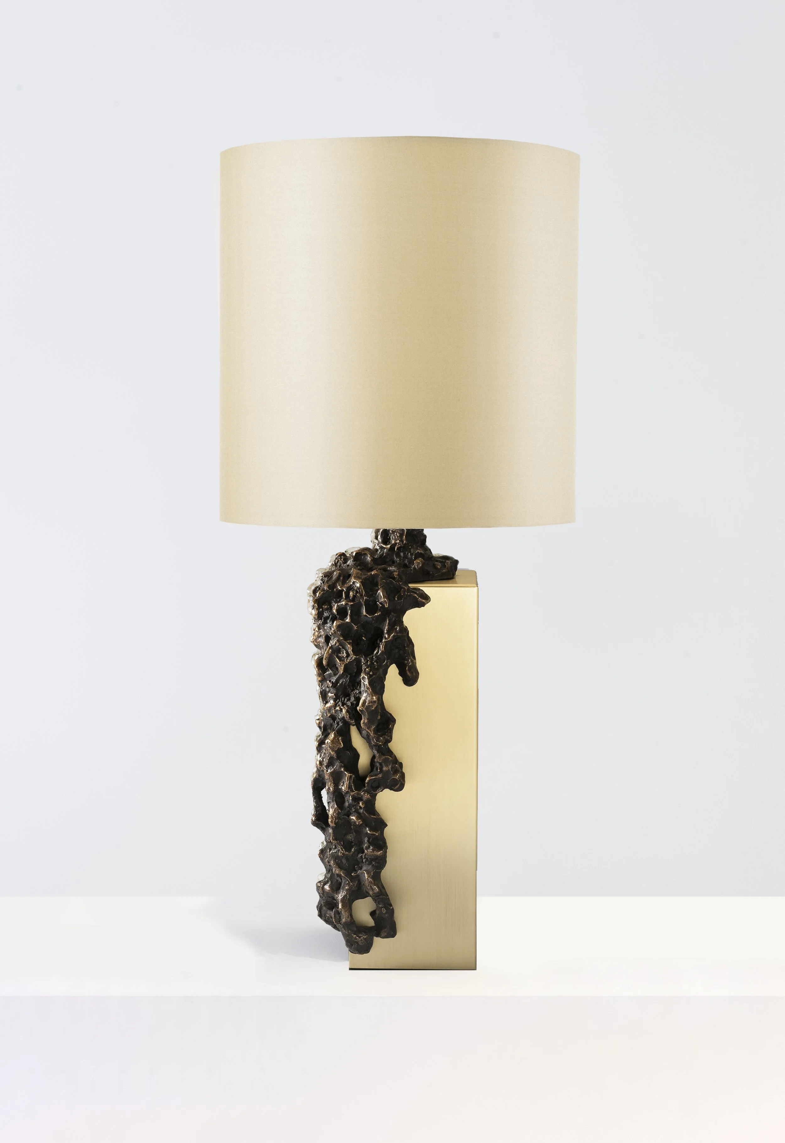 4. MB Table Lamp 'Garda' Bronze.jpg