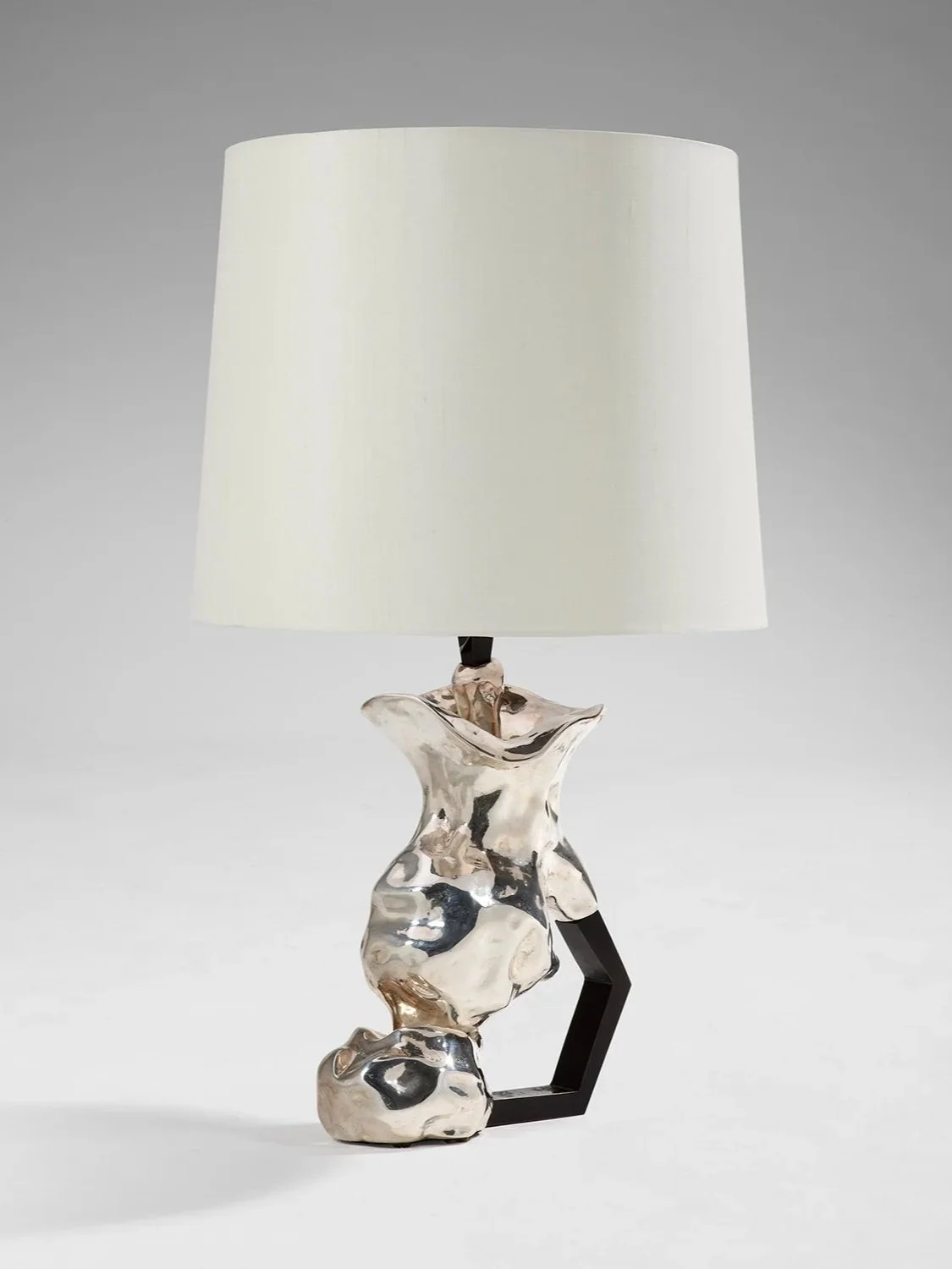 1.+MB+Table+Lamp+%27Incroyables%27+Silver.jpg