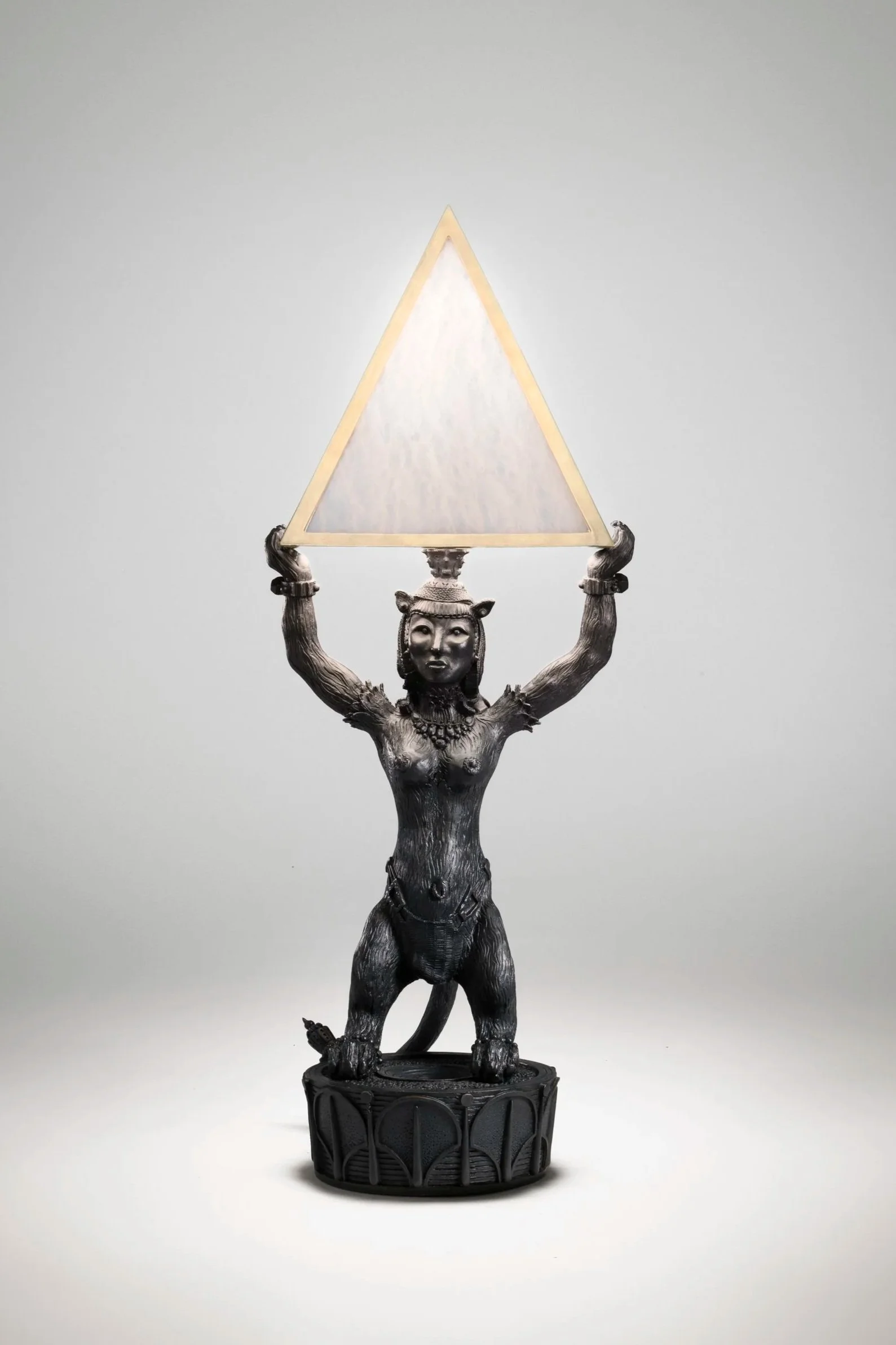 1.+MB+Table+Lamp+%27Sphinx%27.jpg