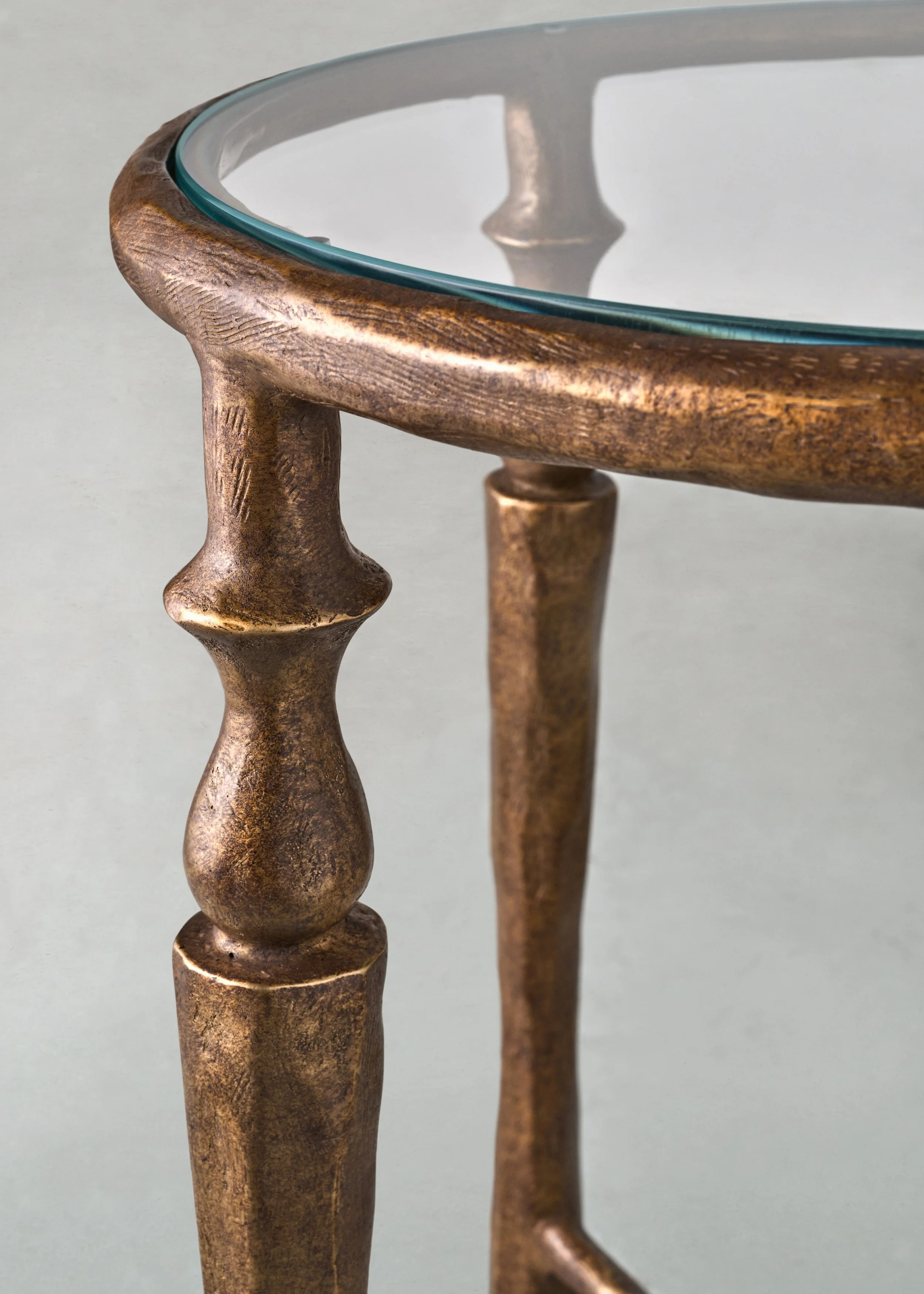 4. FJS Side Table 'Giorgio' Round.jpg