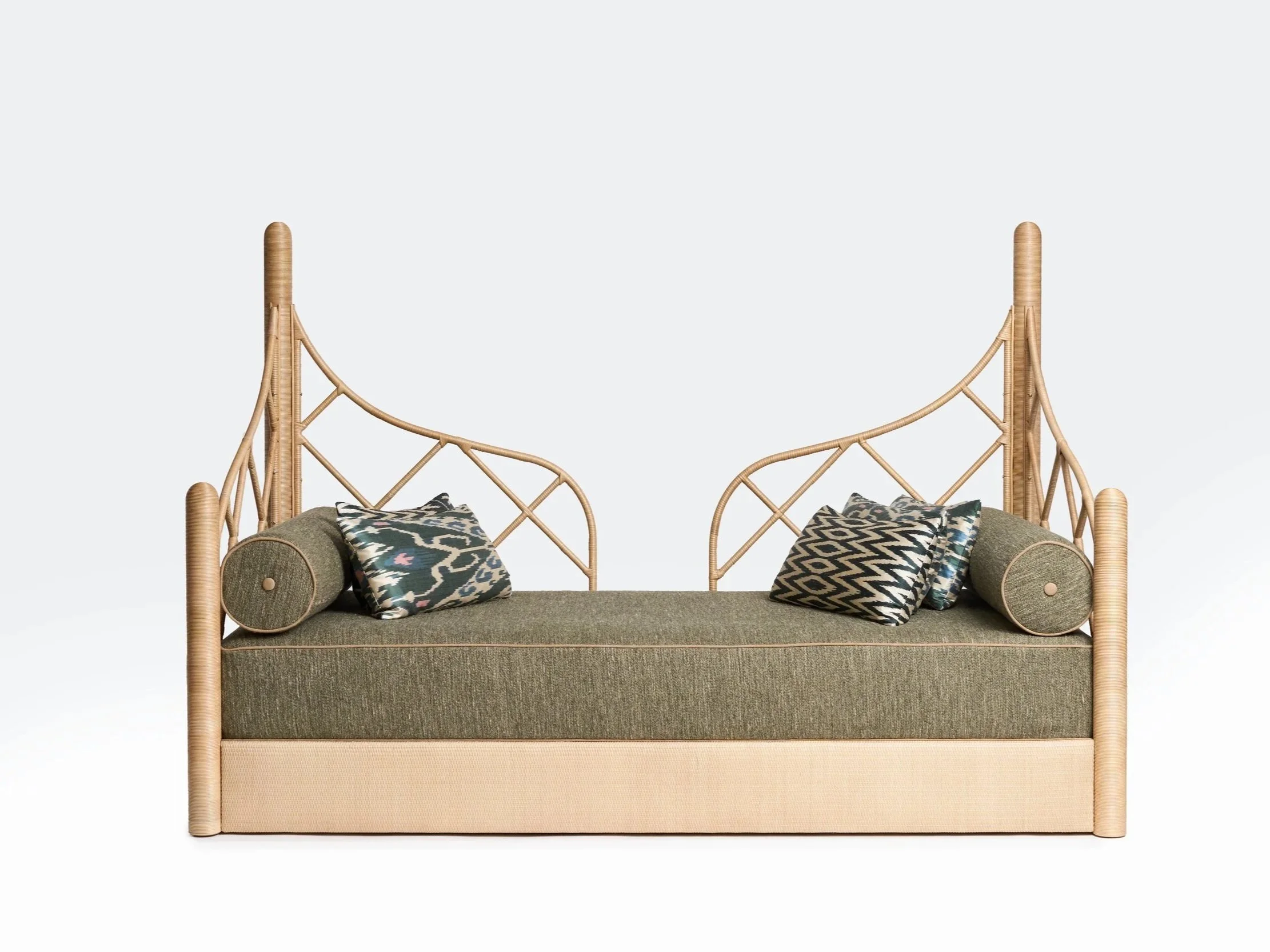 1.FJS+Daybed+%27Sofia%27.jpg