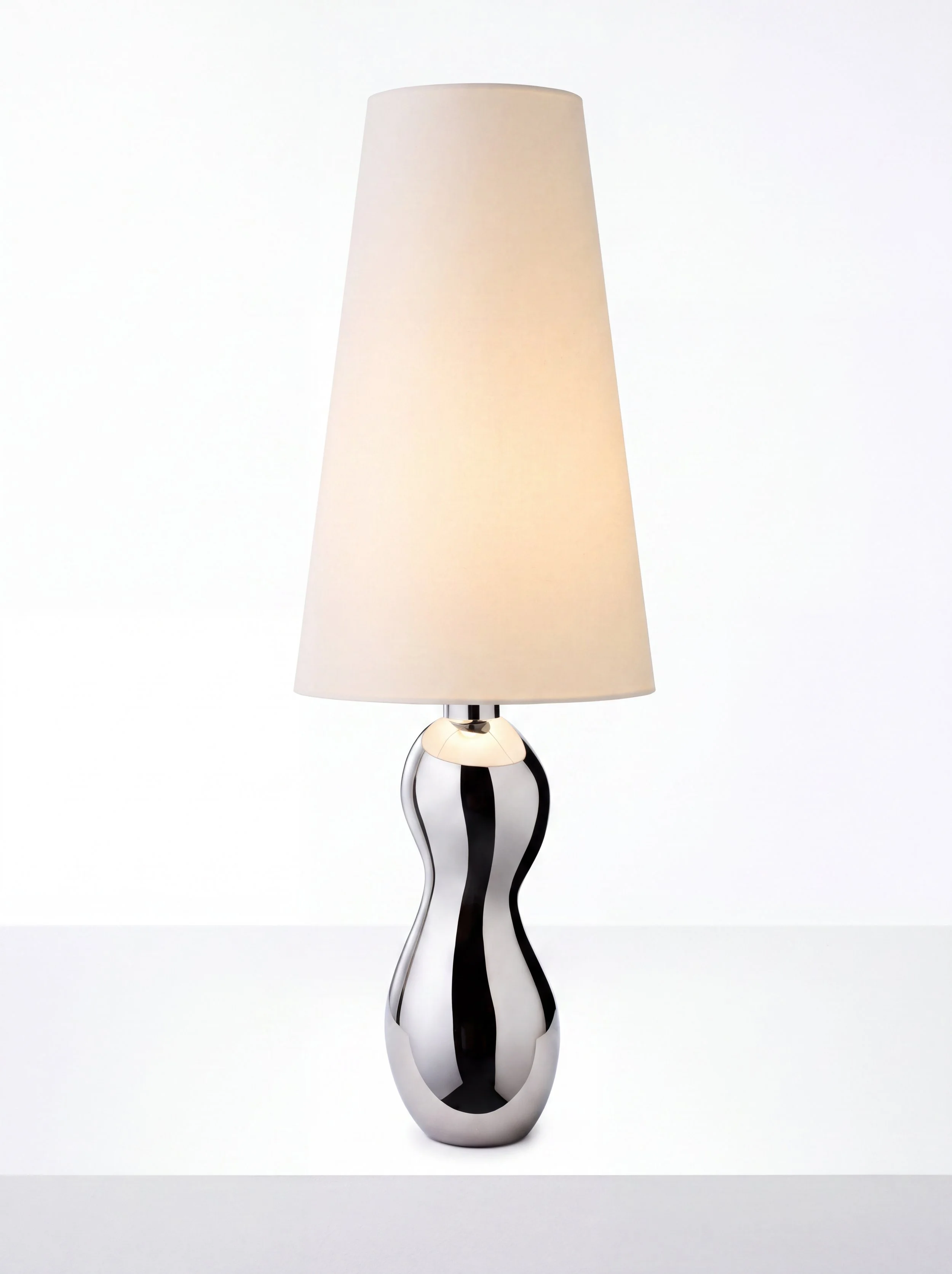 1. B&G Lamp 'Three Graces'.jpg