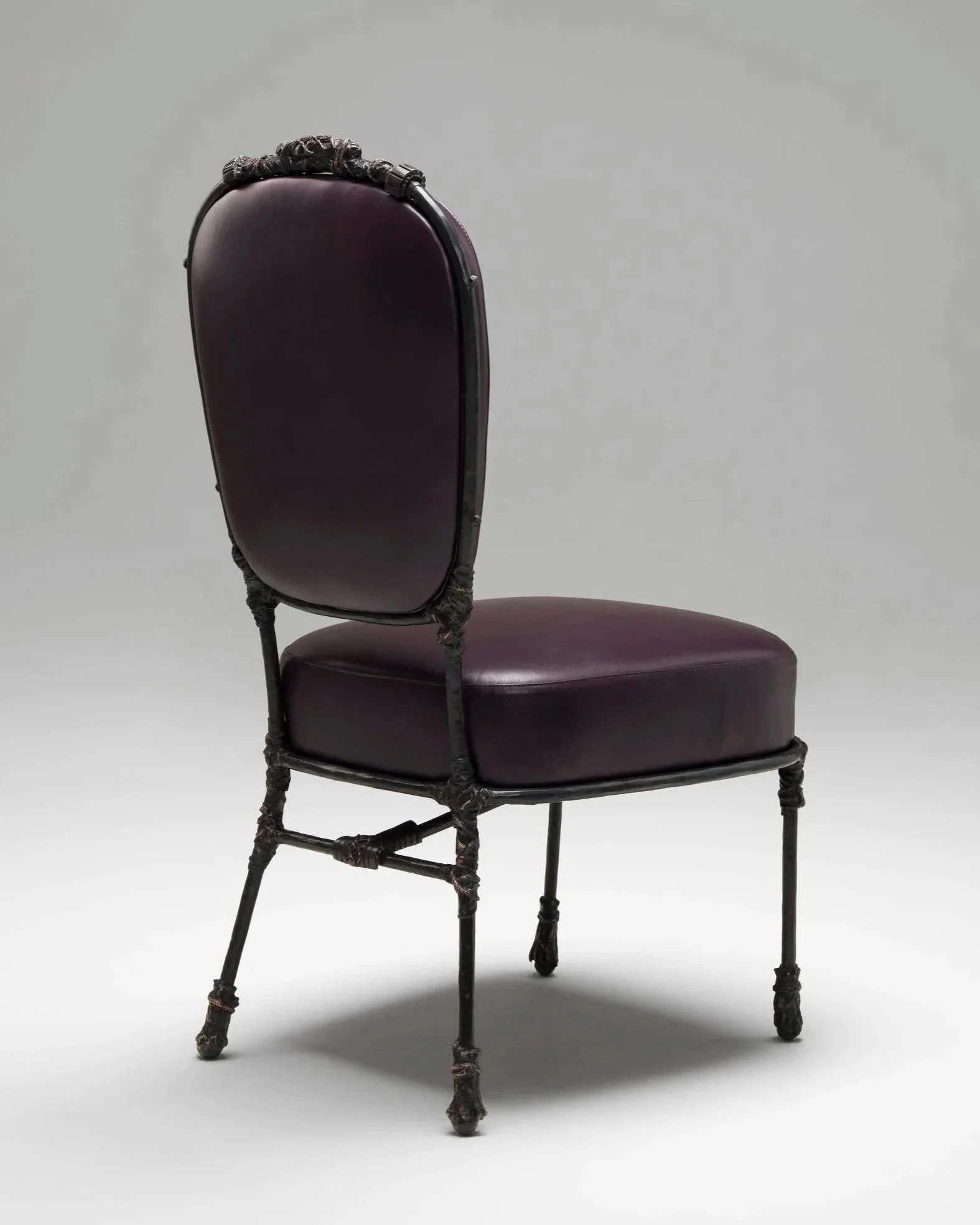 2.%2BMB%2BChair%2B%2527Congo%2527%2BAubergine.jpg