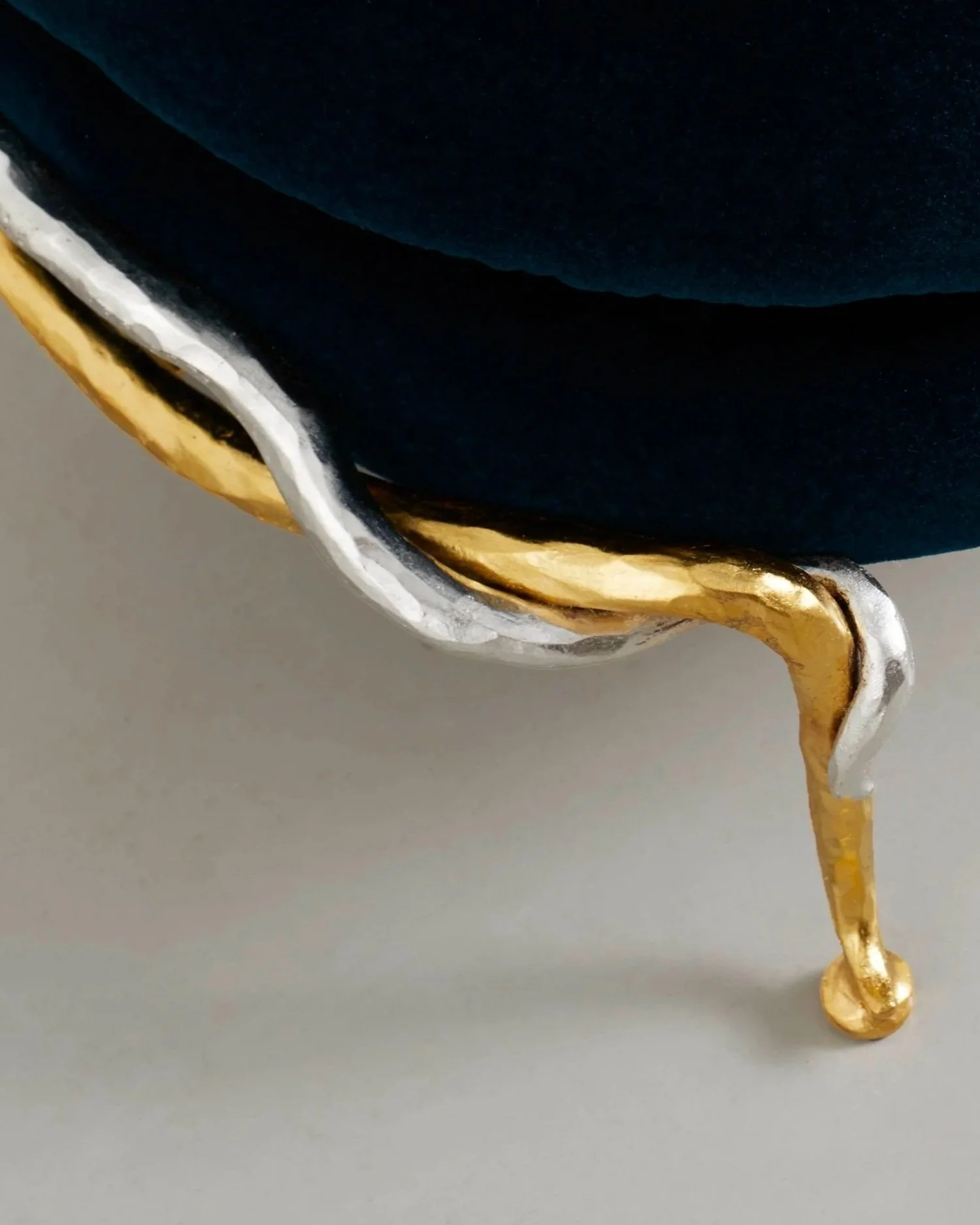 5.%2BMB%2BStool%2B%2527Rainier%2527.jpg