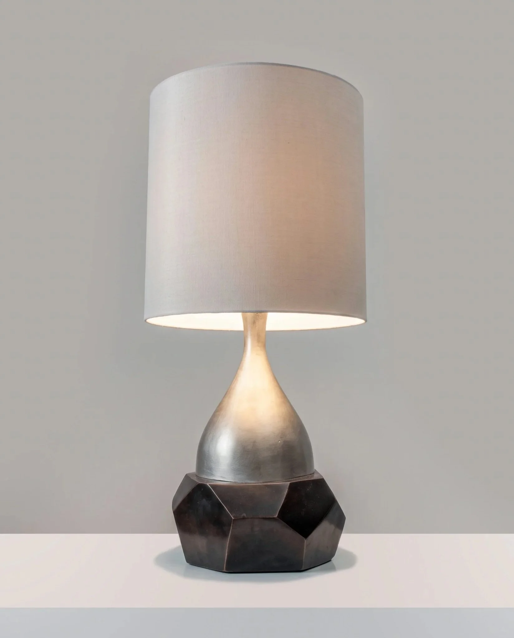 1.+B%26G+Table+Lamp+%27Petra%27.jpg