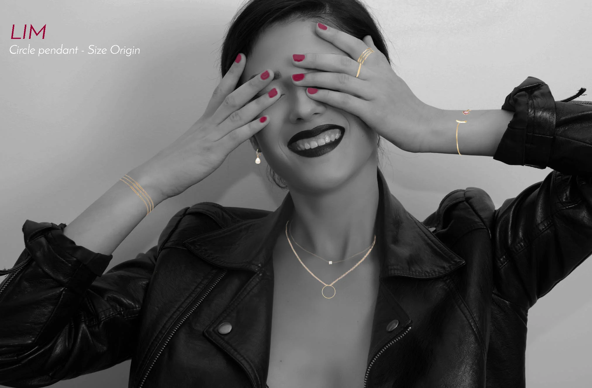  Pendant : Eur 95 Chain : Eur 100 18 Kt yellow gold 