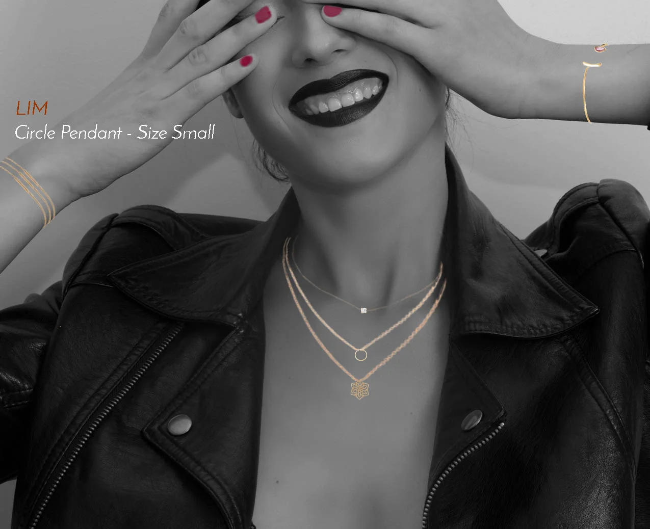  Pendant : Eur 55 Chain : Eur 100 18 Kt yellow gold 