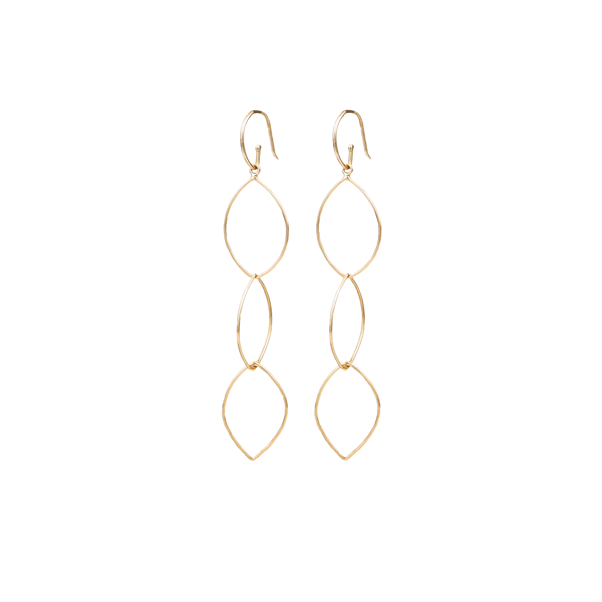   CECILIA EARRING - LIM Collection  Earring pendant : Eur 190 Earring hooks : Eur 90 18 Kt yellow Gold 