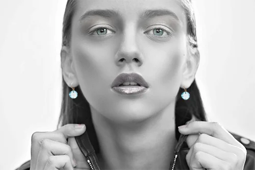 TANTRUM Collection Tantrum Origin earrings Changeable pendant - 15 colours From Eur 120 to Eur 180 Hooks : Eur 90 18 kt gold