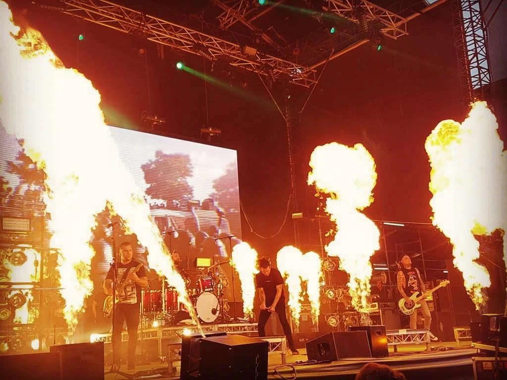 Blaso Pyrotechnics - Wave Flames and G-Flames on Stage.jpg