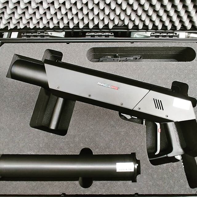 #Co2Launcher 💨🎉 Pull the trigger to launch CO2, confetti, streamers or T-shirts!! Create multiple FX! Easily fill the reload tubes, load and fire away. 🇦🇺 Packages cased up and ready to hire for your next event or activation.

www.specialfx.com.a