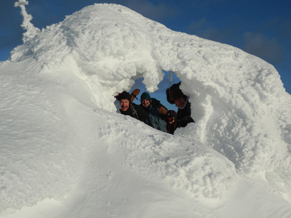 lapland_snow_shoe_1.jpg