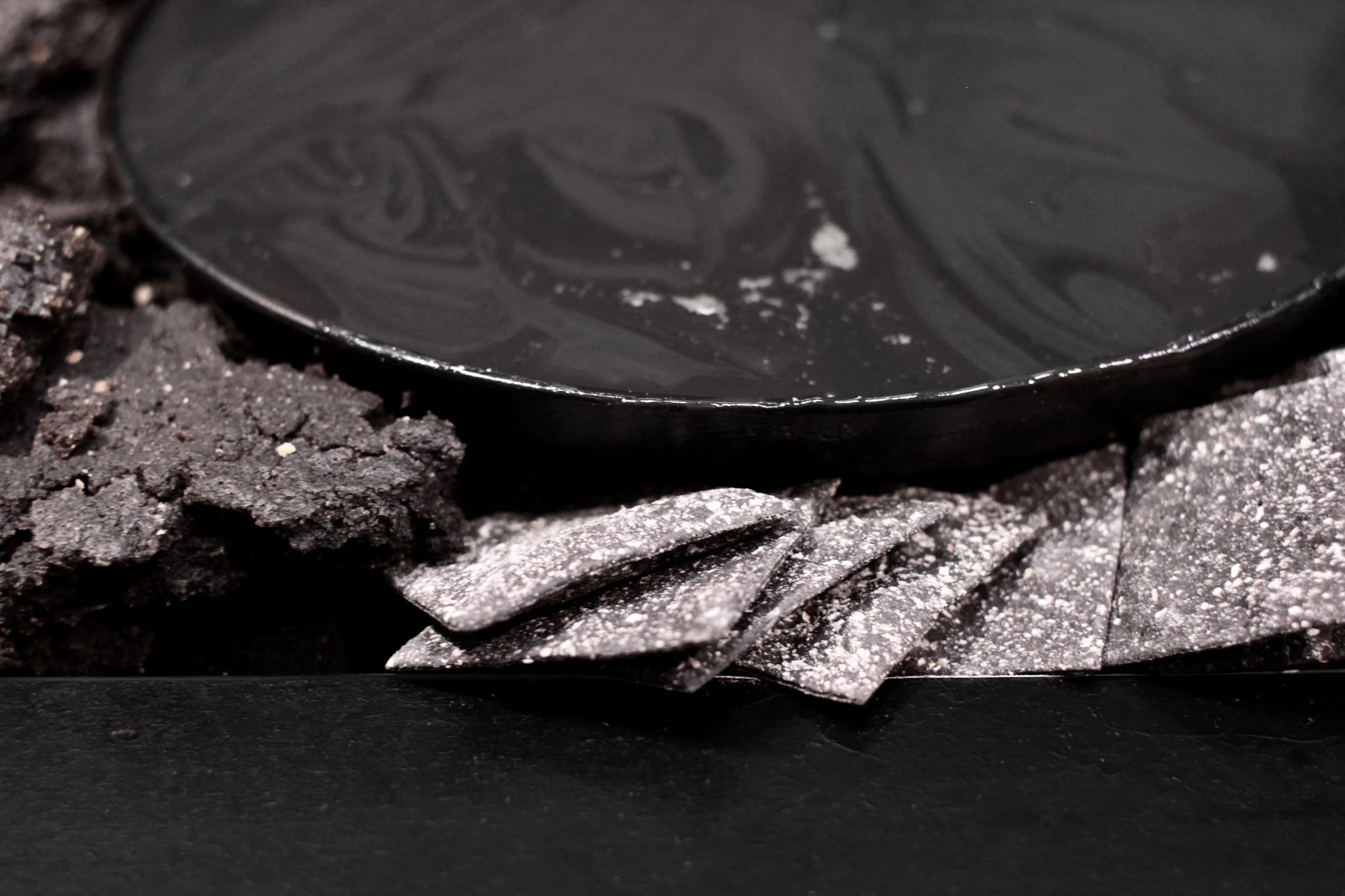 domenico mino - crackers black.jpg