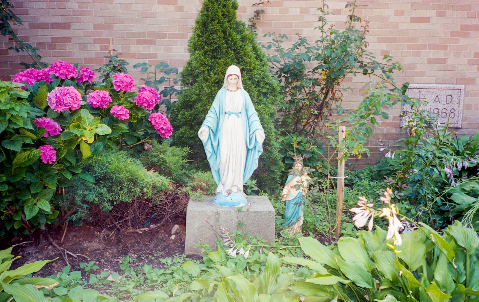 img047.jpg