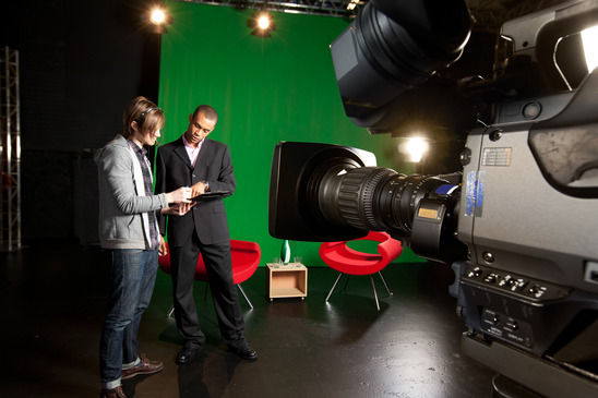 Pitch Your Project Like a Showrunner
