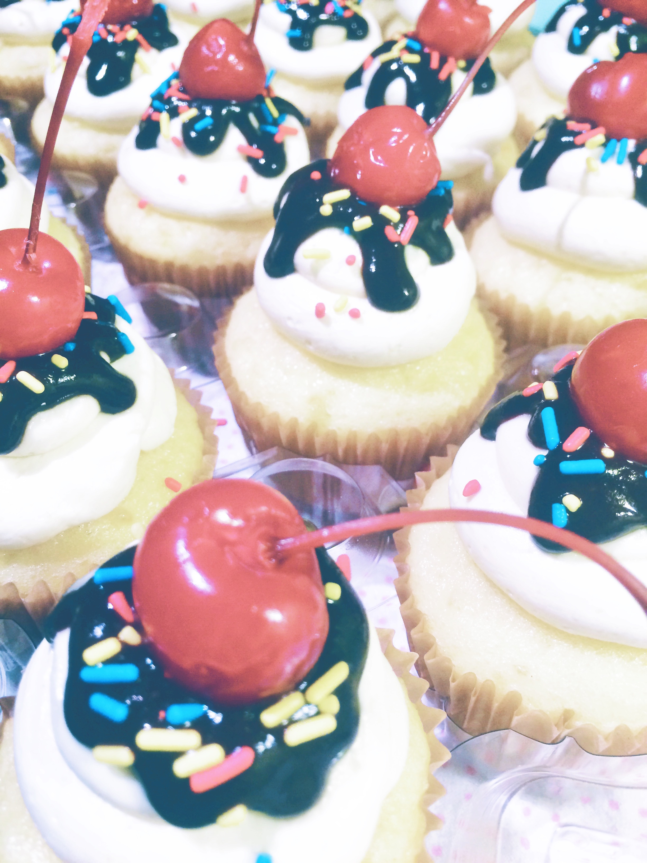 sundae cupcakes