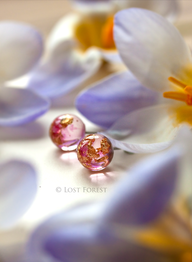 Pink-petal-drops.png