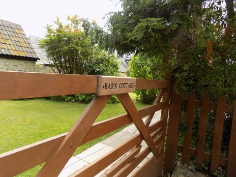 Barn Cottage - a welcome awaits .....