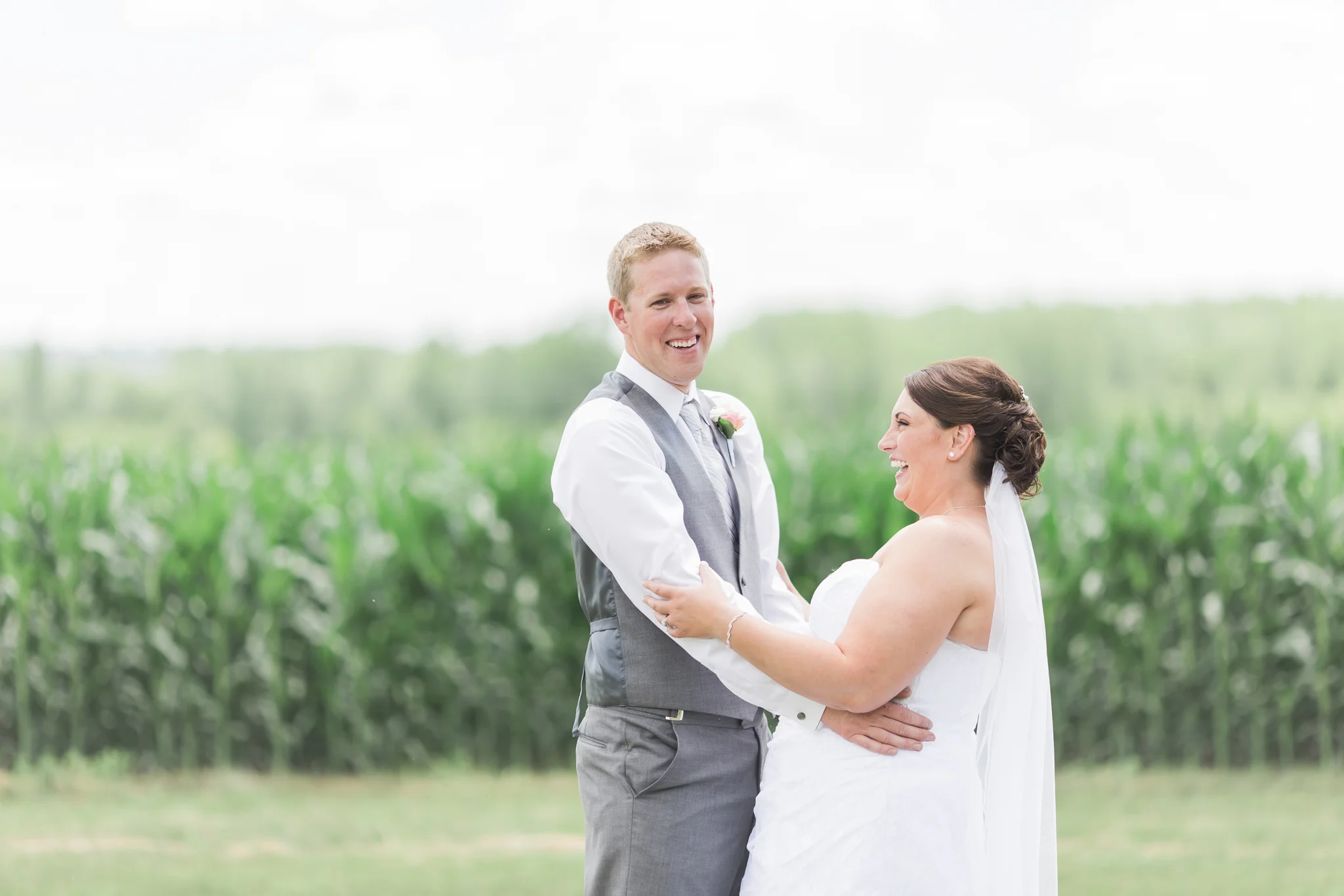 MinnesotaBarnWedding43.jpg
