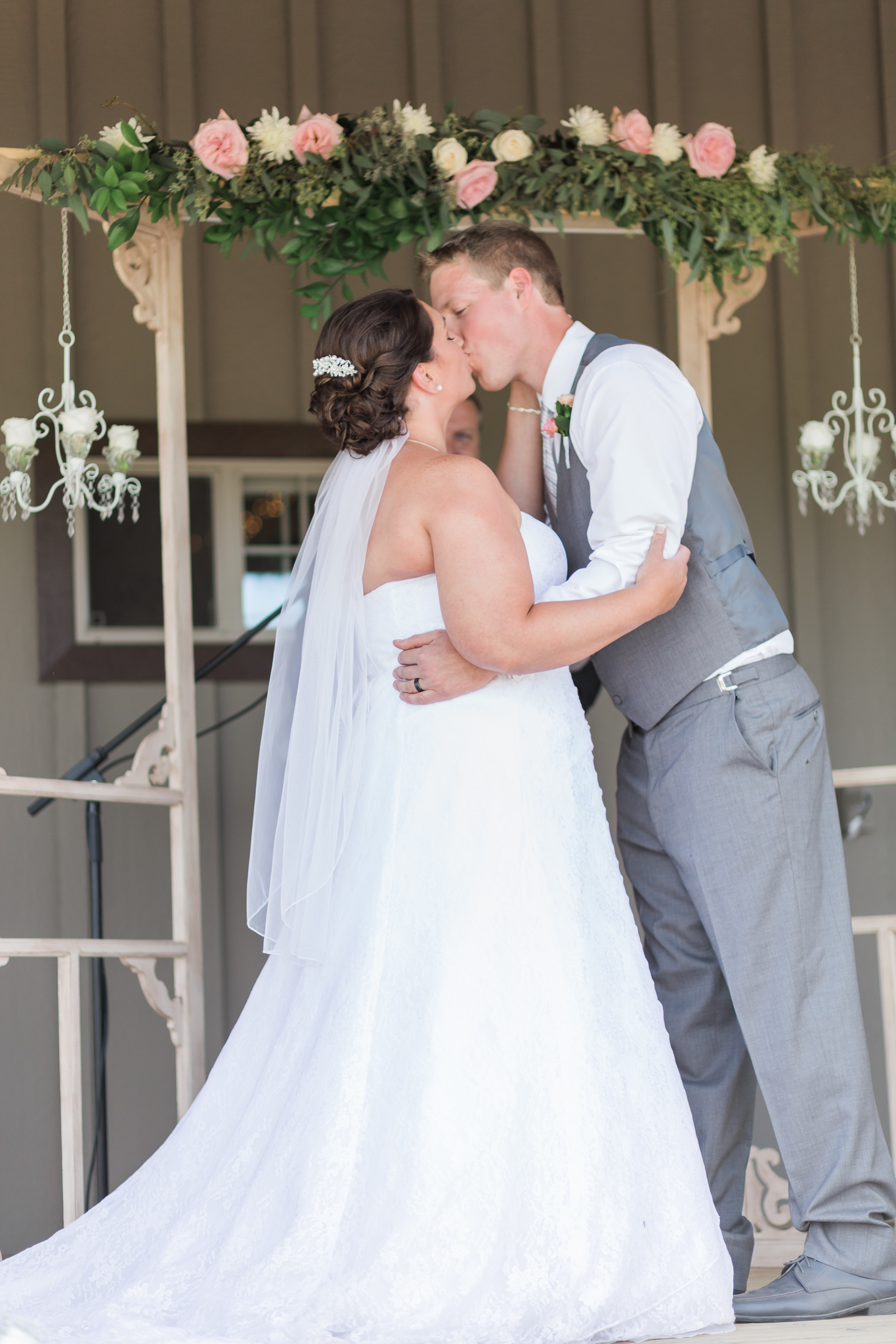 MinnesotaBarnWedding52.jpg