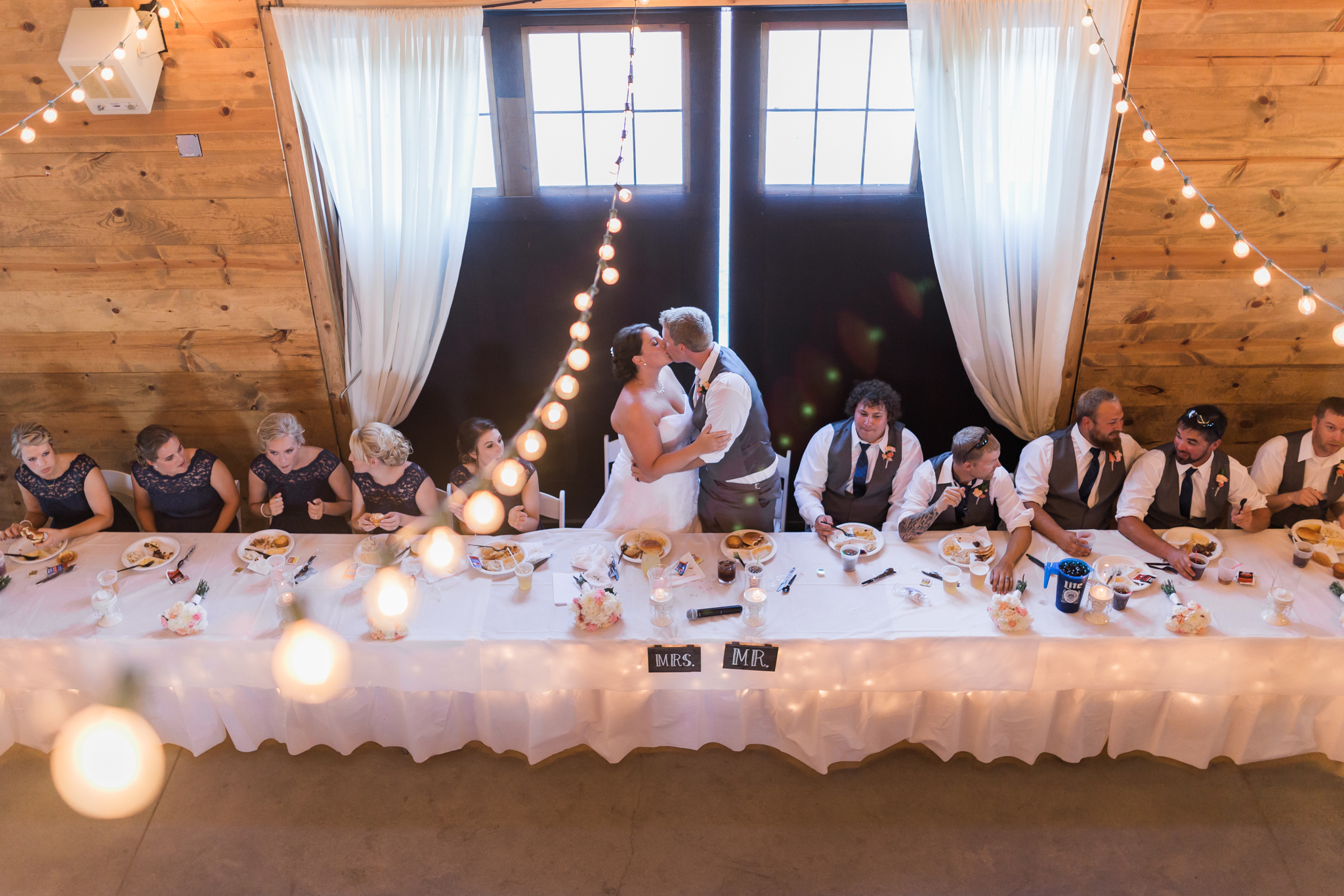 MinnesotaBarnWedding57.jpg