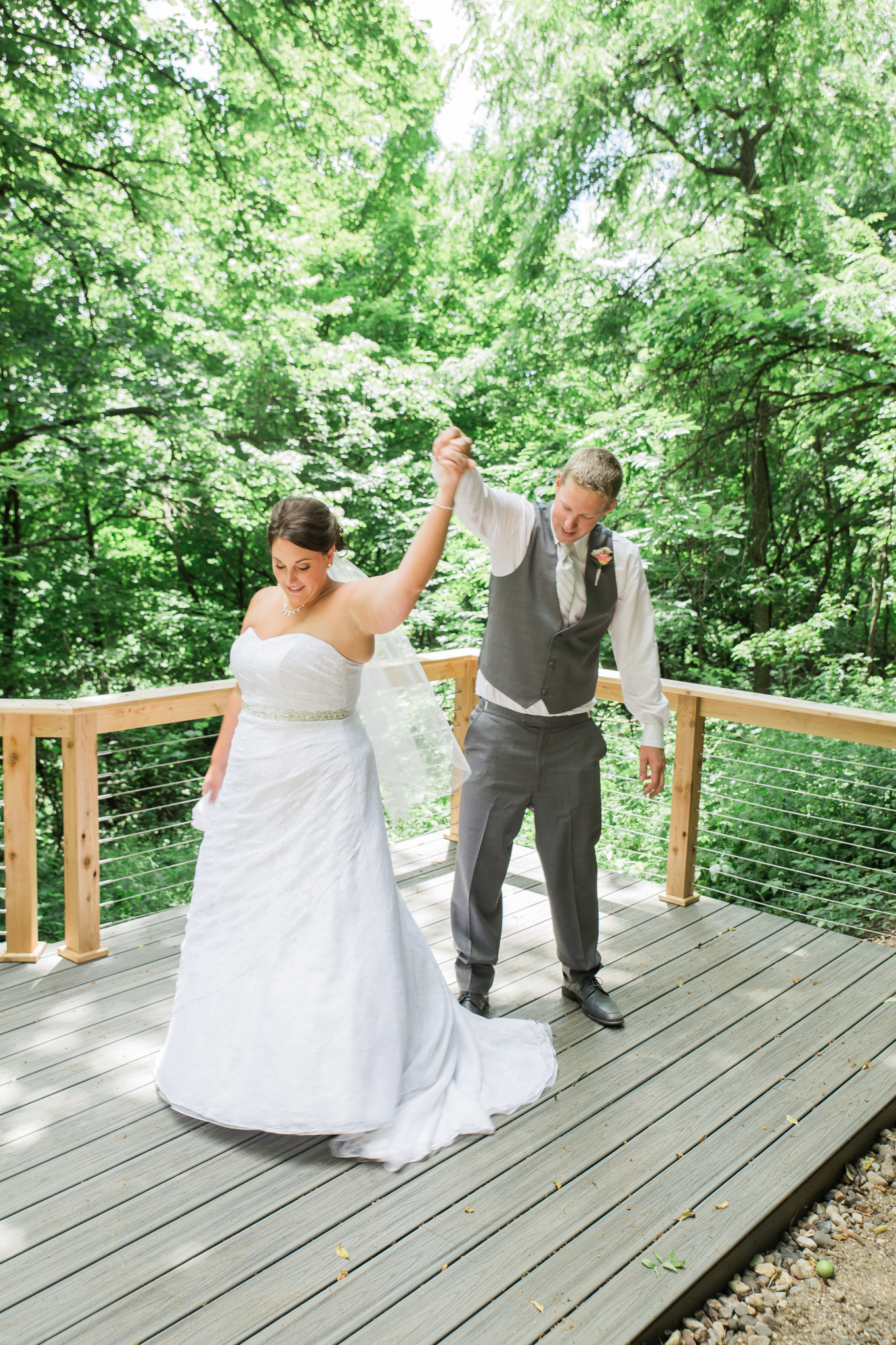 MinnesotaBarnWedding75.jpg