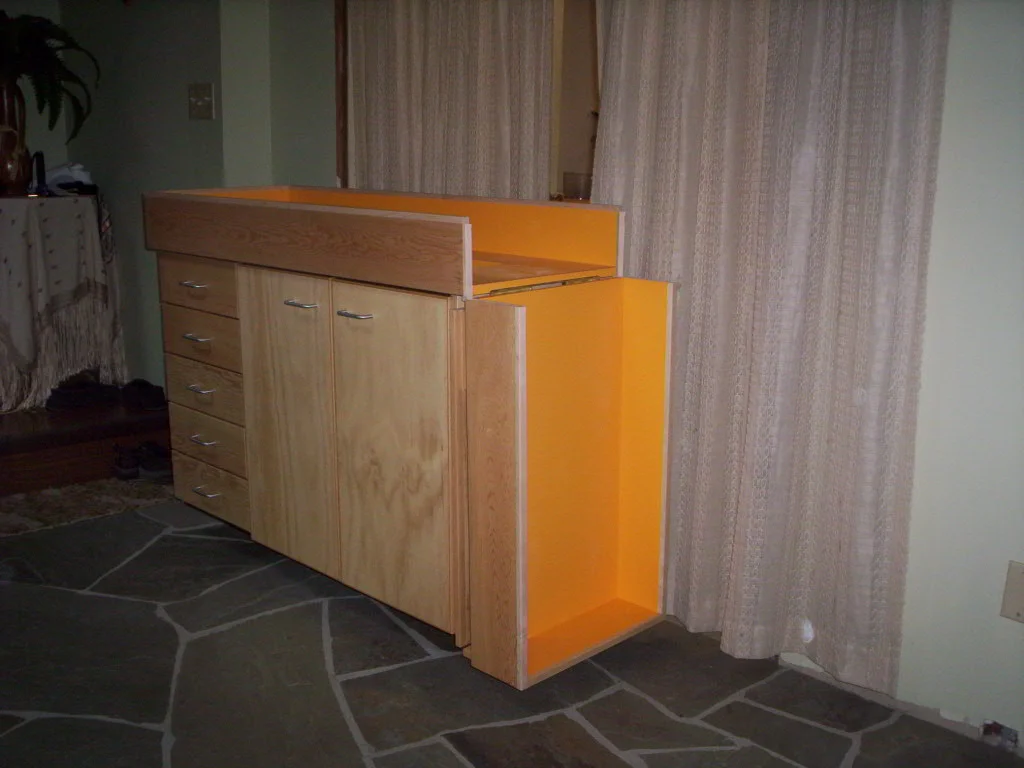 Ski/snowboard wax bench