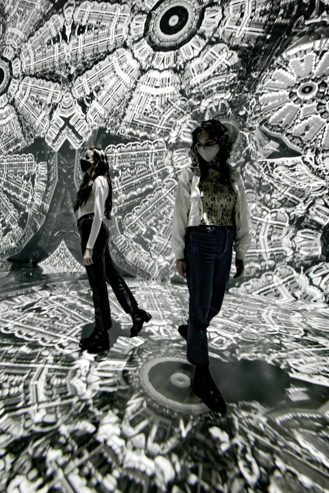 Geometric Properties by Julius Horsthuis at ARTECHOUSE NYC - credit ARTECHOUSE photographer - Max Rykov -P1049508.jpg