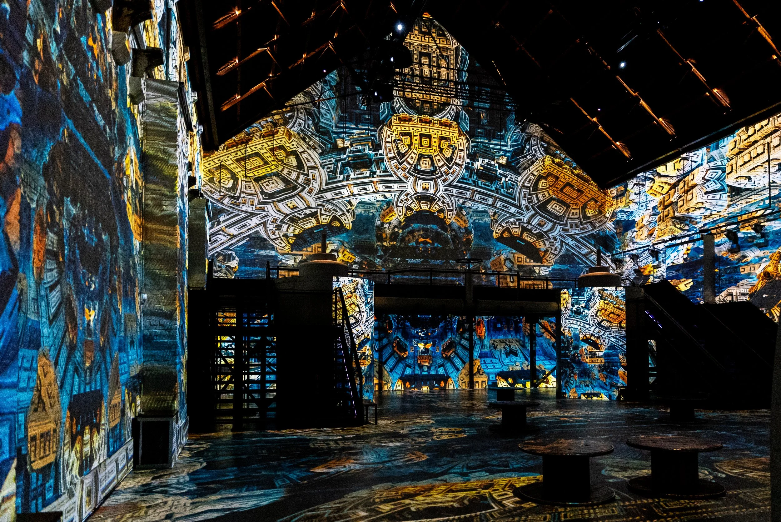 geometrical_forms_projection_art.jpg