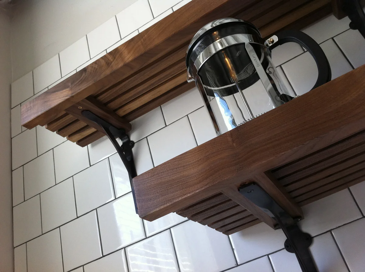 M&J Shelf detail1.JPG
