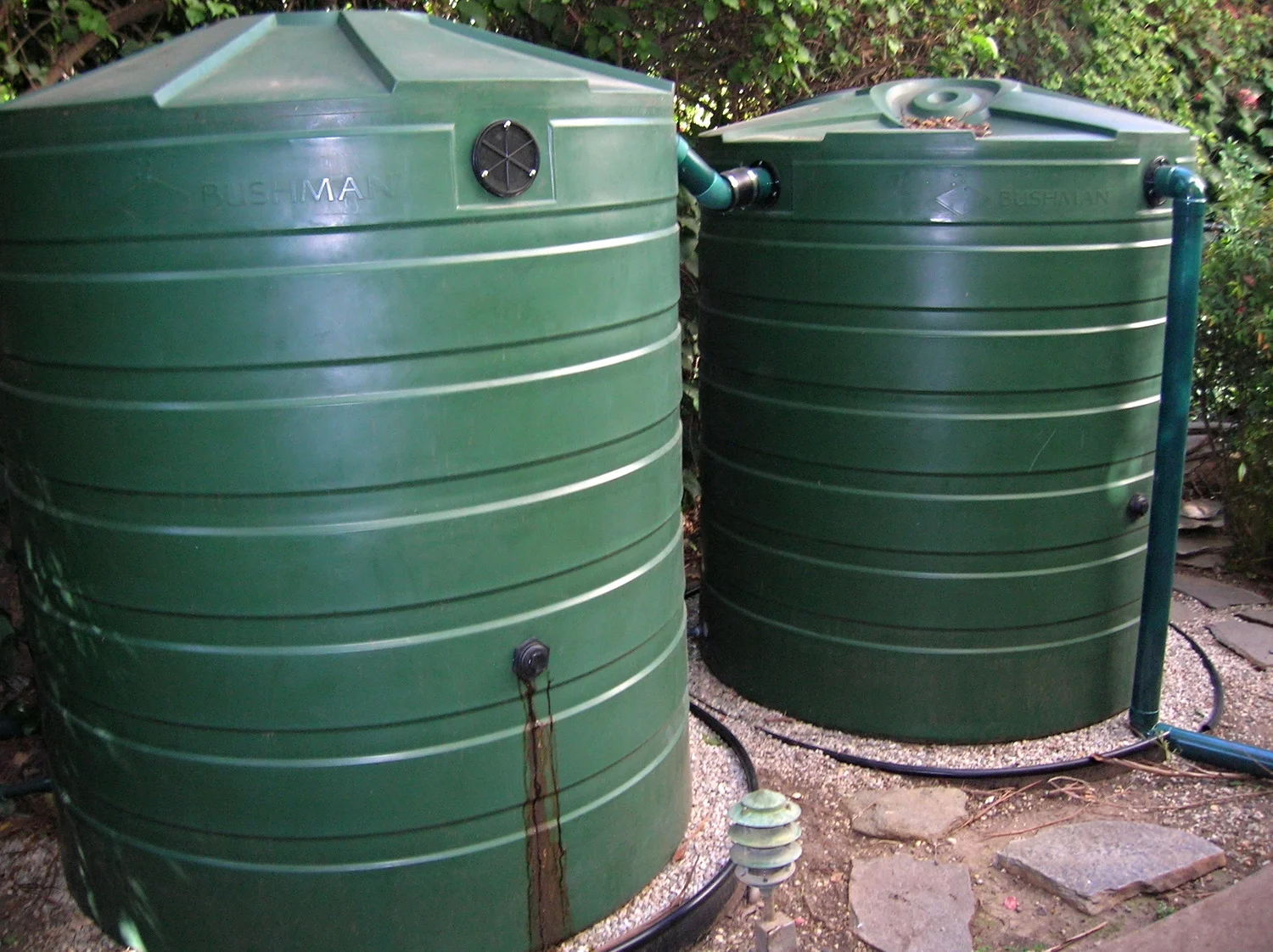 [Green] 865 Gallon Round Tall Tanks