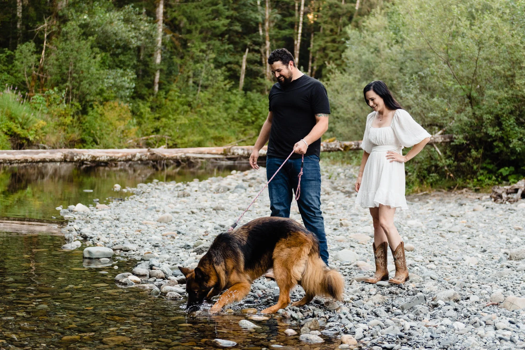 Best Dog-Friendly Engagement Session Locations in Colorado