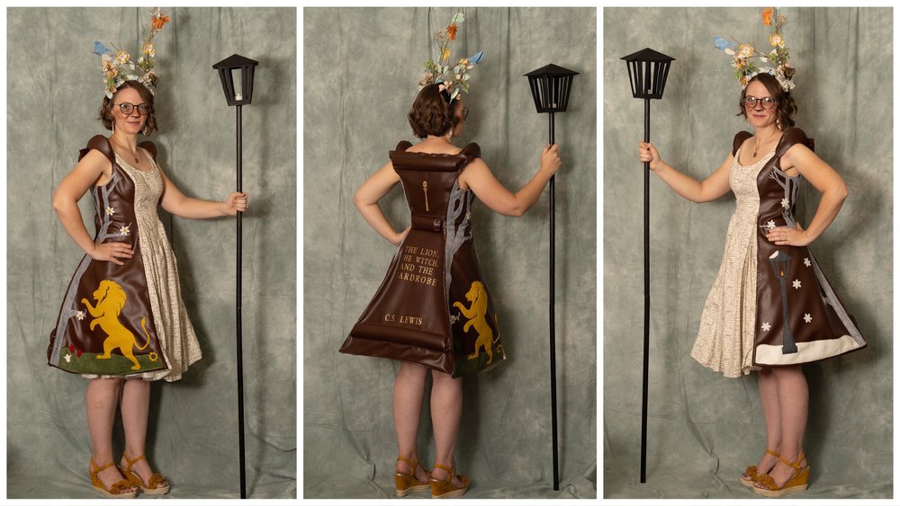 Narnia book dress (2022)