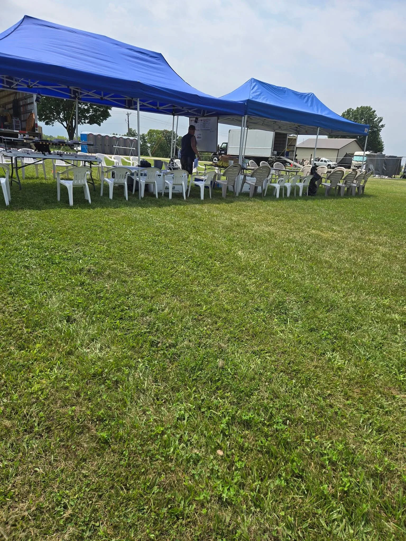welcome awning ragbrai.JPG