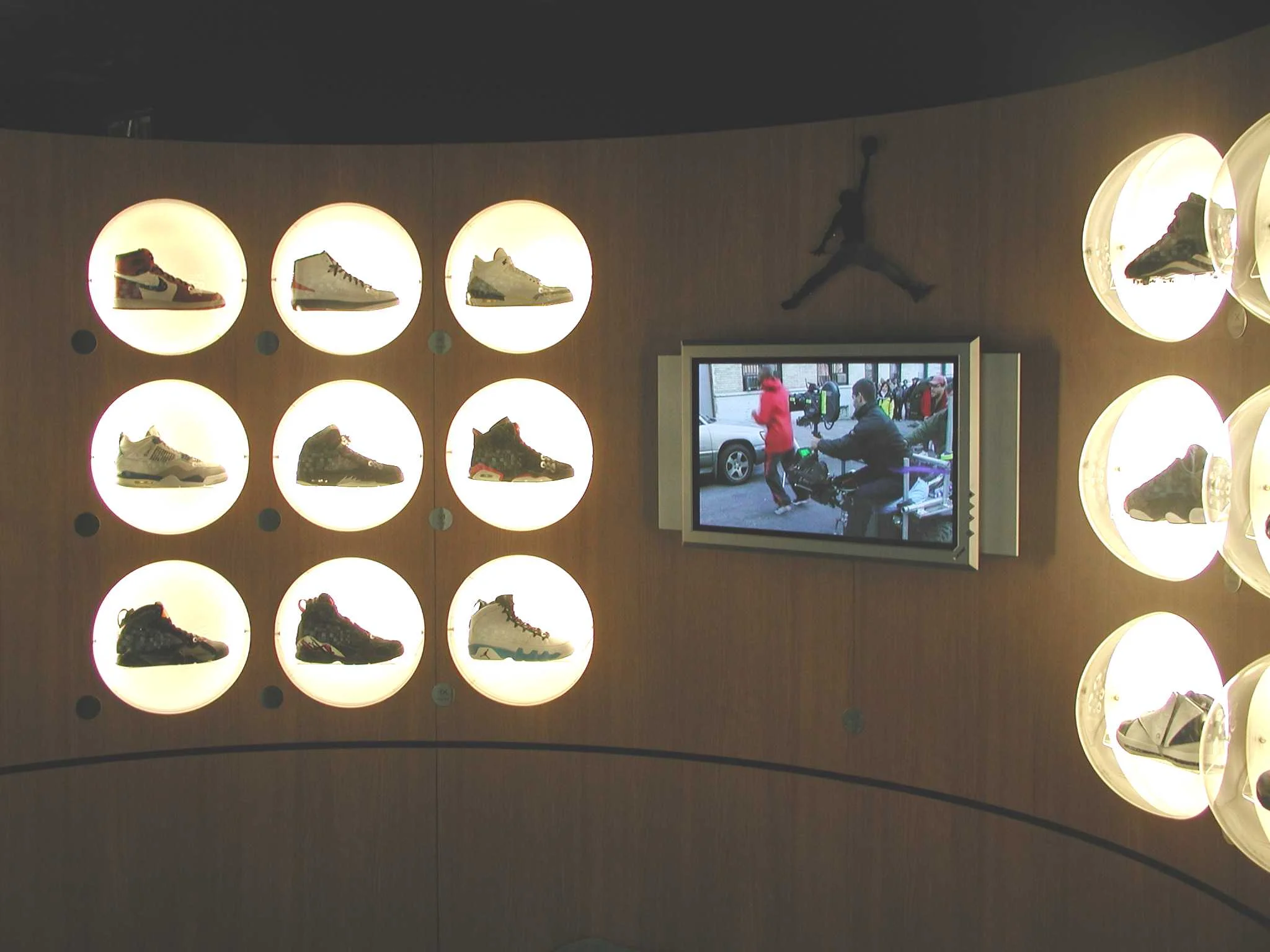 Original Air Jordan I to XVII Display
