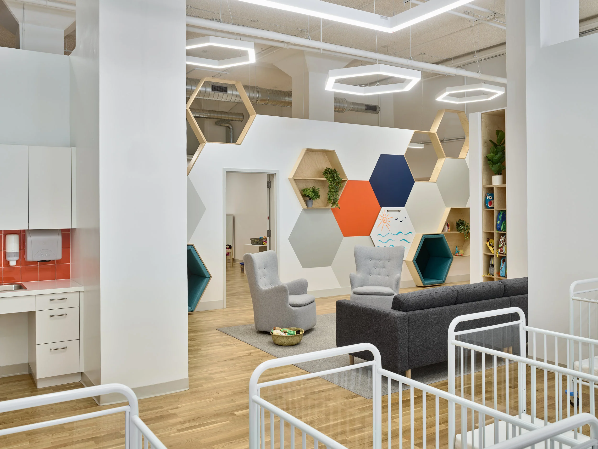 Vivvi - Classroom & Corridor