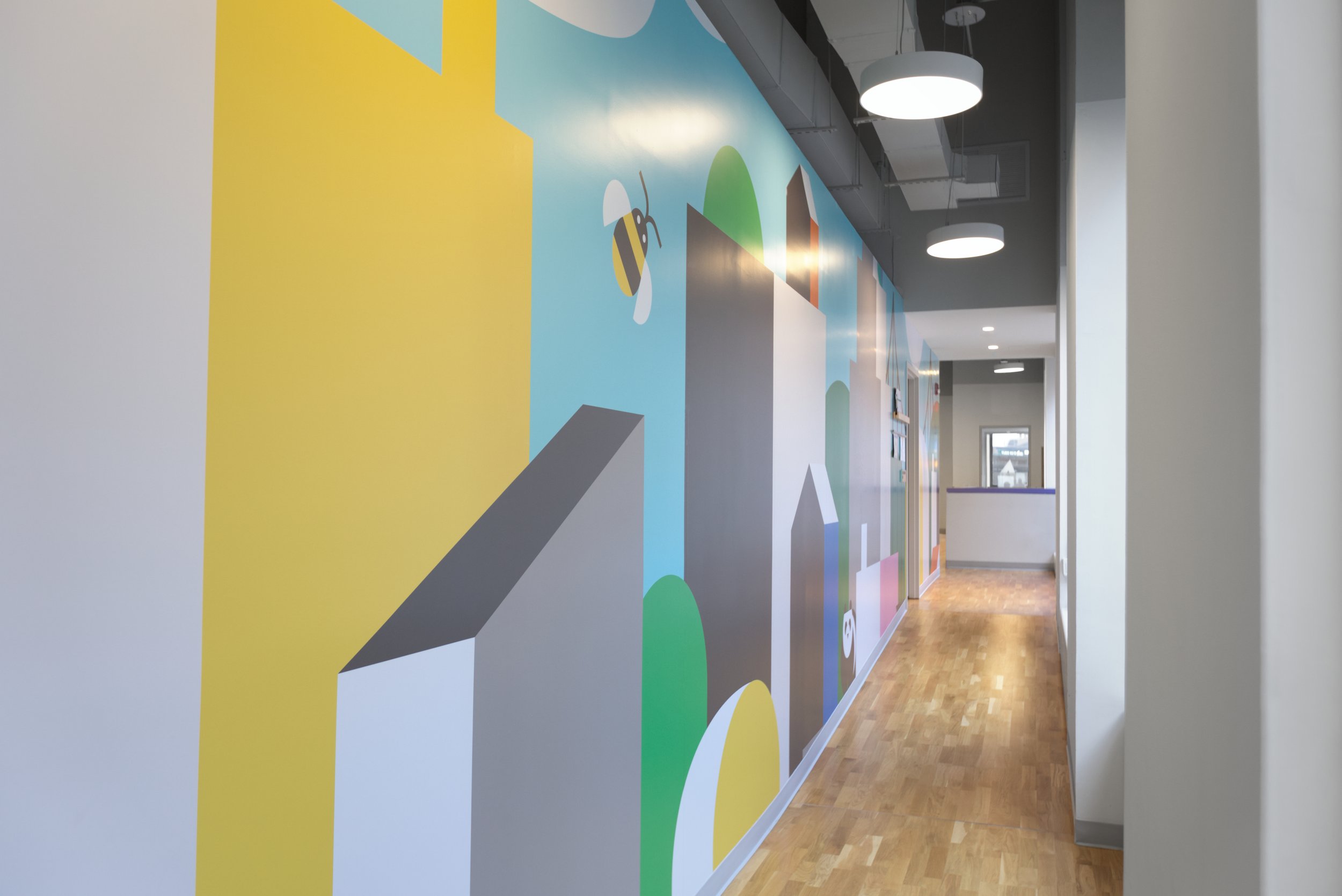 3H2A9667 - mural corridor horizontal.jpg