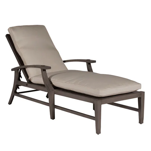 Chaise-Lounge.jpg