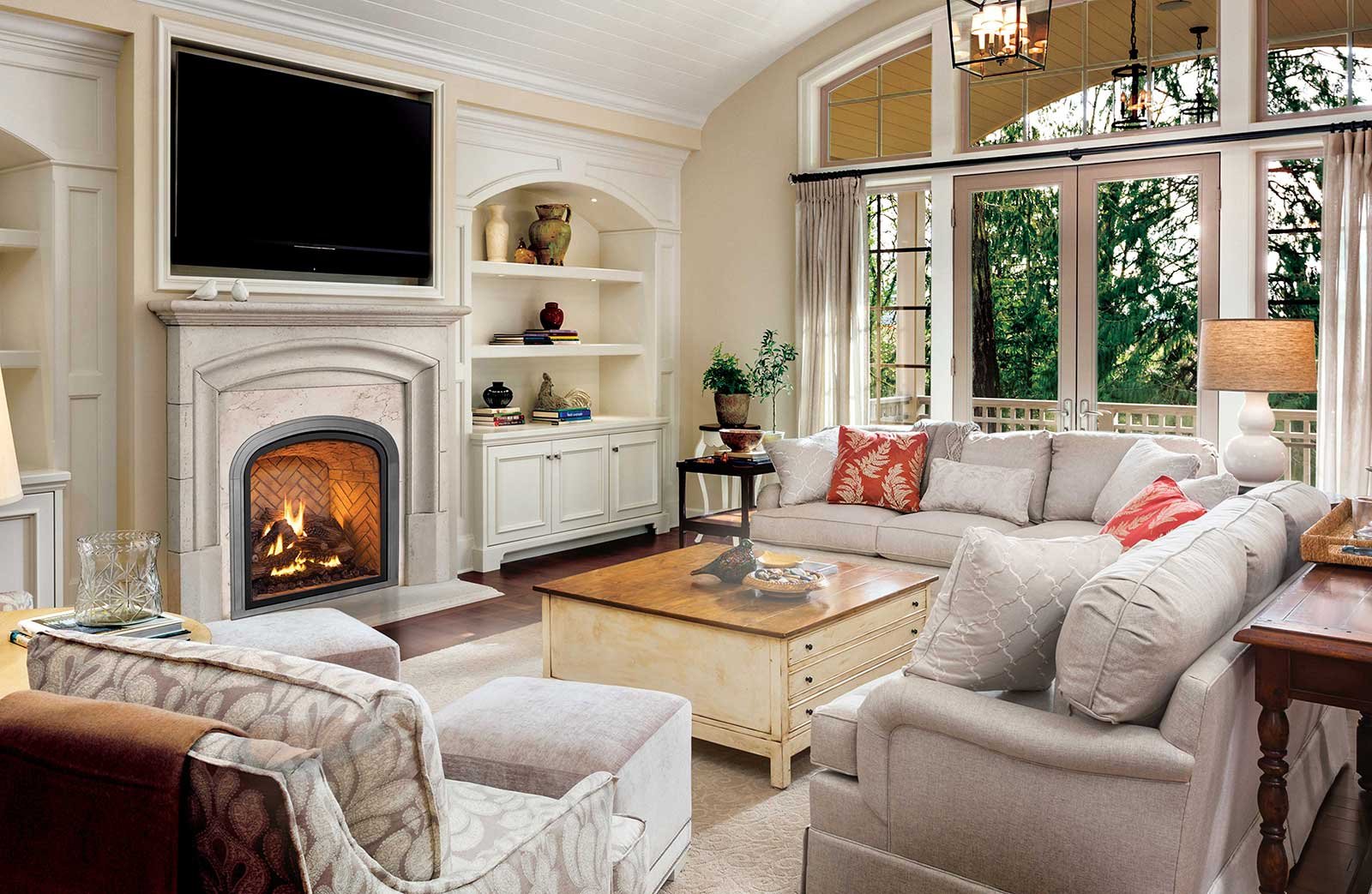 Mendota Traditional Gas Fireplace and Insets