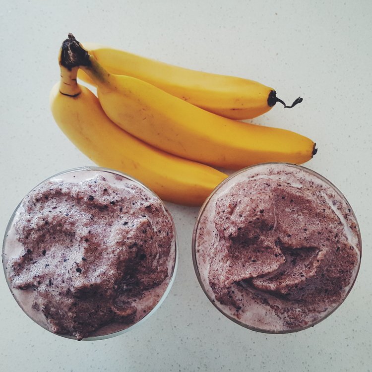 Chocolate Banana and Blueberry Protein Smoothie