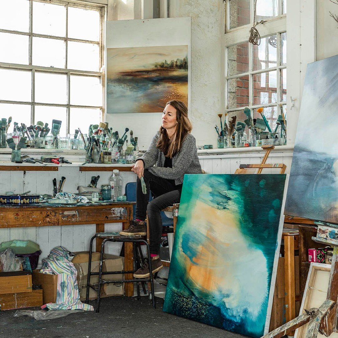 Lots of pondering in the studio, putting finishing touches to paintings, getting ready for my next exhibition opening at @artwavewest 24th May..

Photo credit: @davidwebberphotography 

#exhibition #abstractlandscape #artist #amyalbright #artwavewest